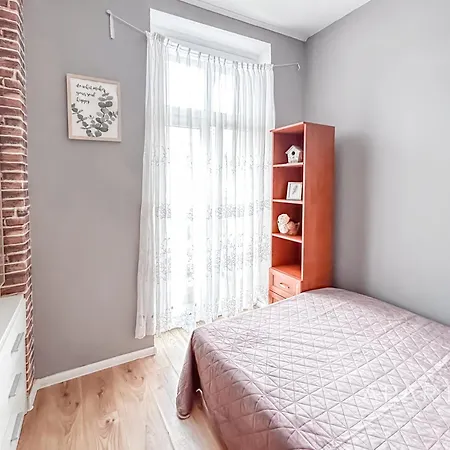 Srodmiescie Ul Sempolowskiej Hostel Gdansk