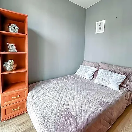 Srodmiescie Ul Sempolowskiej Hostel