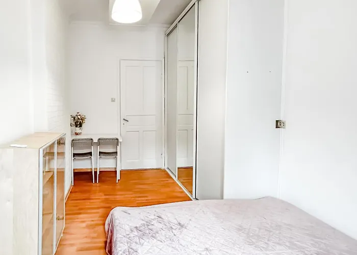 Srodmiescie Ul Sempolowskiej *